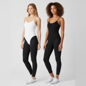 004 BDYST: 2 piece bodysuit size XS